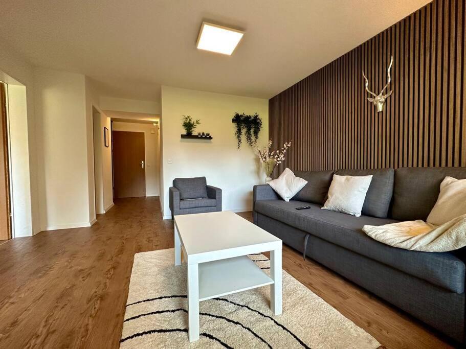 Alpine Retreat 4 Person Apartment Near Zermatt With Parking! Täsch Exterior photo